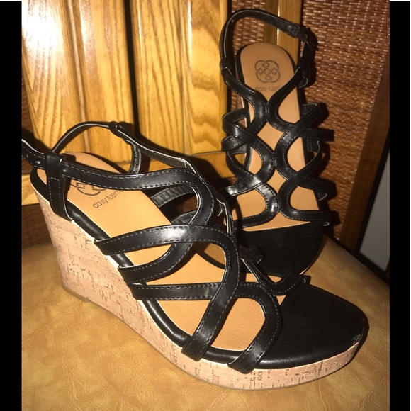 Daisy Fuentes Shoes - Daisy Fuentes wedges